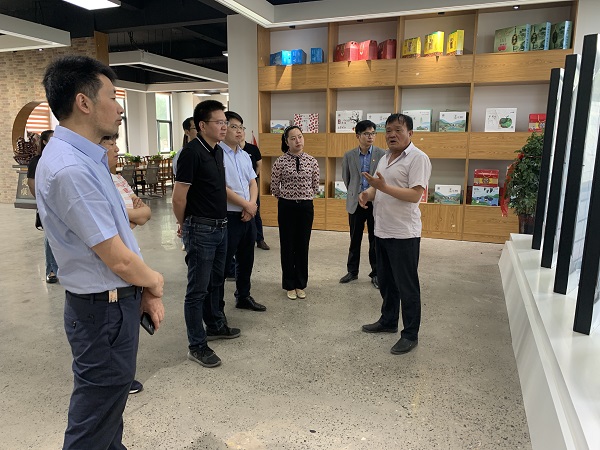 组织统战党校支部赴合阳,蒲城开展主题党日活动