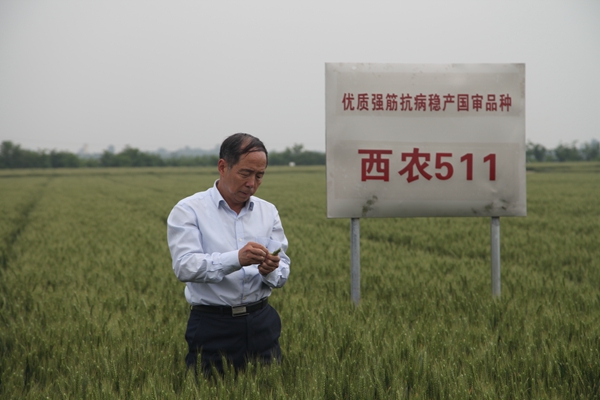 4767742249324d2f836c75e834408230.jpg 吉万全工作照_副本.jpg