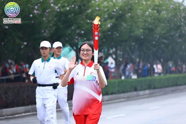 第23棒火炬手 杨惠媛同学_副本.jpg