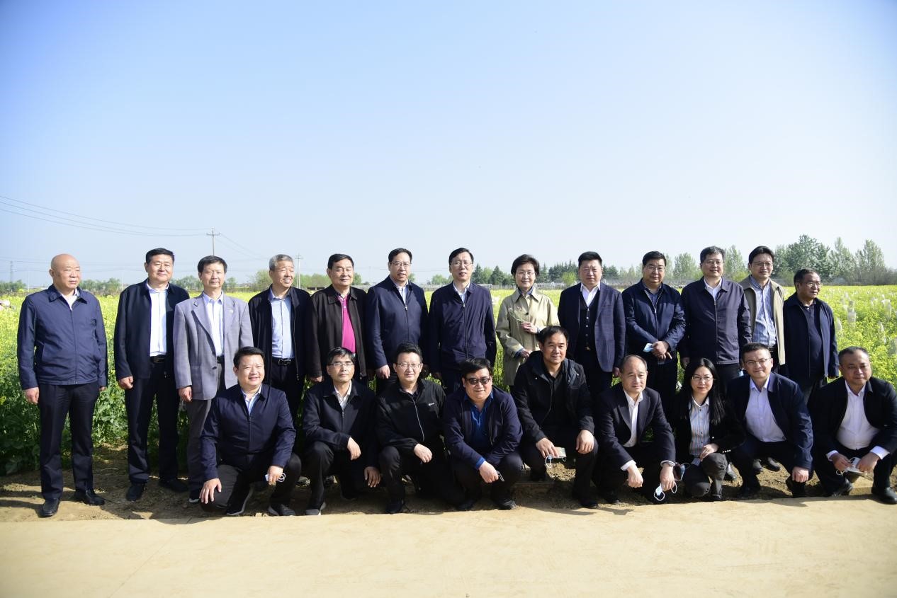 35ec63aaed3e42d38164ce7d02d347c7.jpg 35ec63aaed3e42d38164ce7d02d347c7.jpg