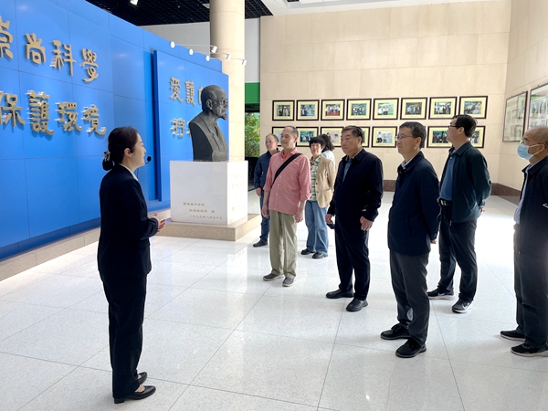 aaacd35fd25544799fc291f9e86a9c72.jpg 介绍周尧生平事迹_副本.jpg