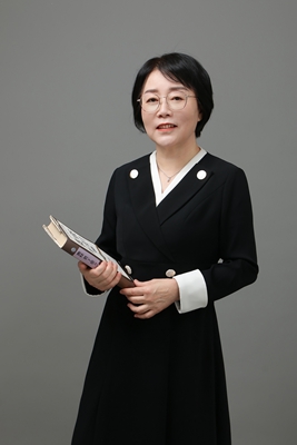 47d3e025412949deae7c0d7ab7c6d244.jpg 动物医学院 赵慧英_副本.jpg